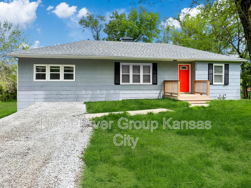 Primary Photo - 9319 Raytown Rd