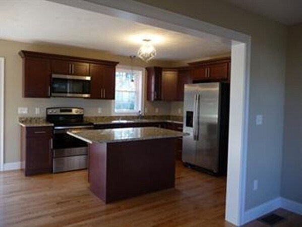 Building Photo - 55 Wenham Rd