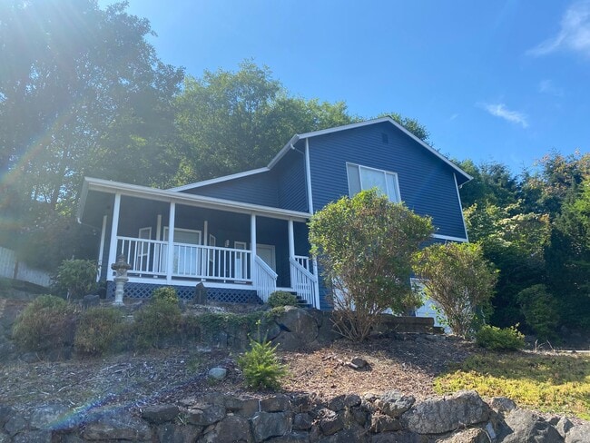 Foto del edificio - Ridgetop / Island Lake home located in a c...