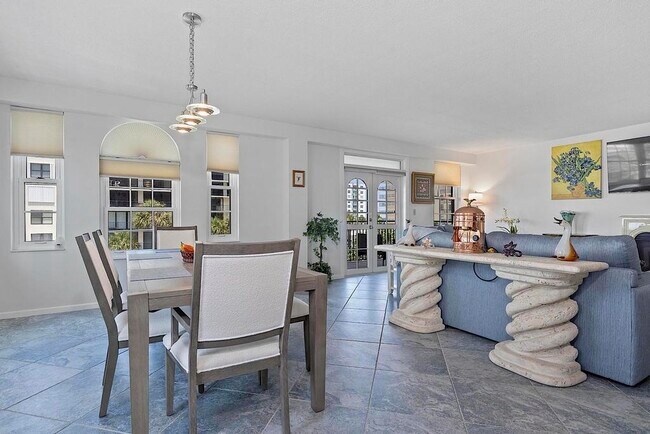 Foto del edificio - 3475 S Ocean Blvd