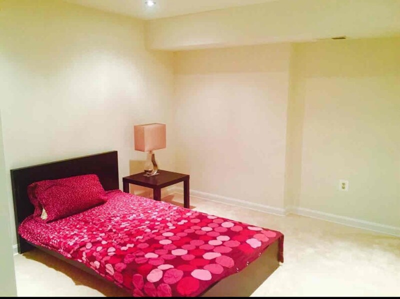 Foto del edificio - 7713 Ora Ct