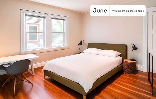 Building Photo - Room in Shared 4 bed/1 bath home