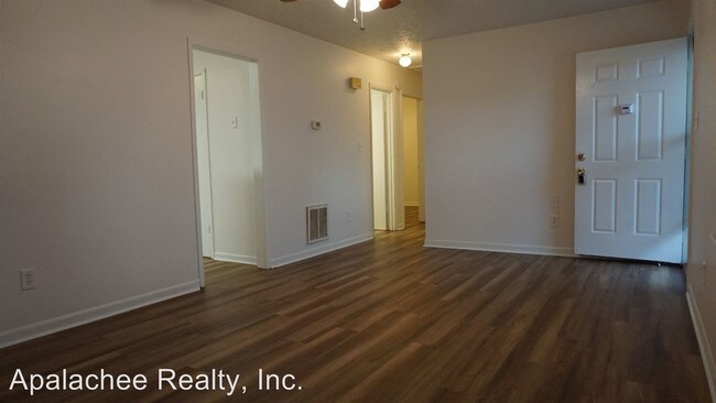 Building Photo - 2 br, 1 bath House - 133 West New Street