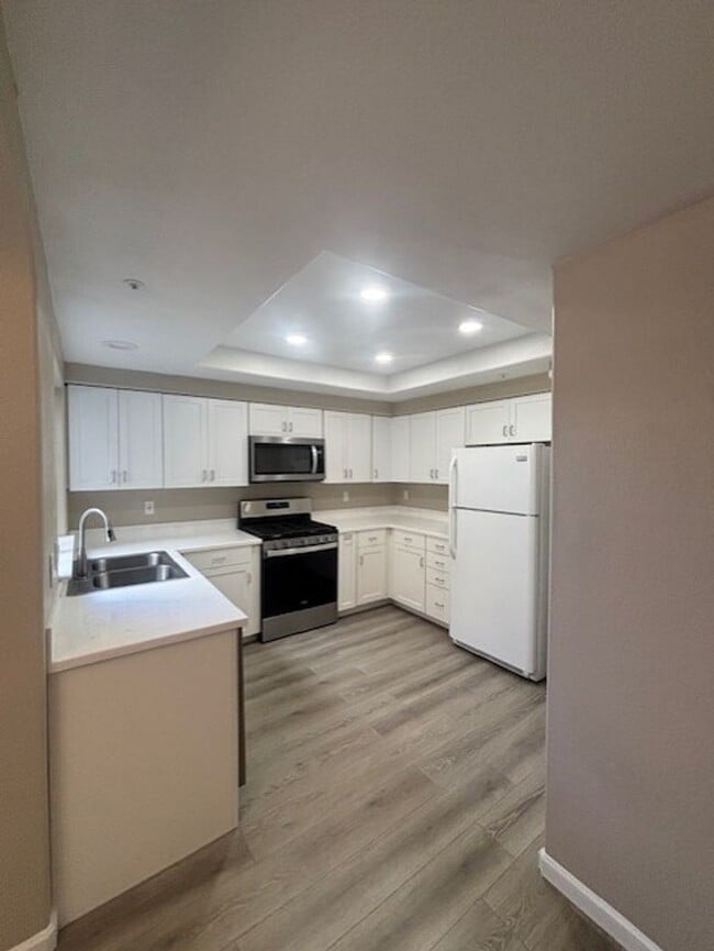 Foto del edificio - Your Pismo Escape: Stylish 2BR with Fireplace, Patio & Beach Proximity