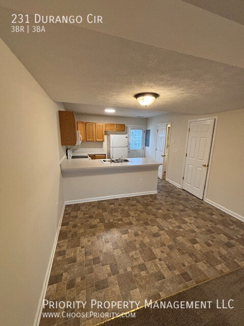 Building Photo - 231 Durango Cir