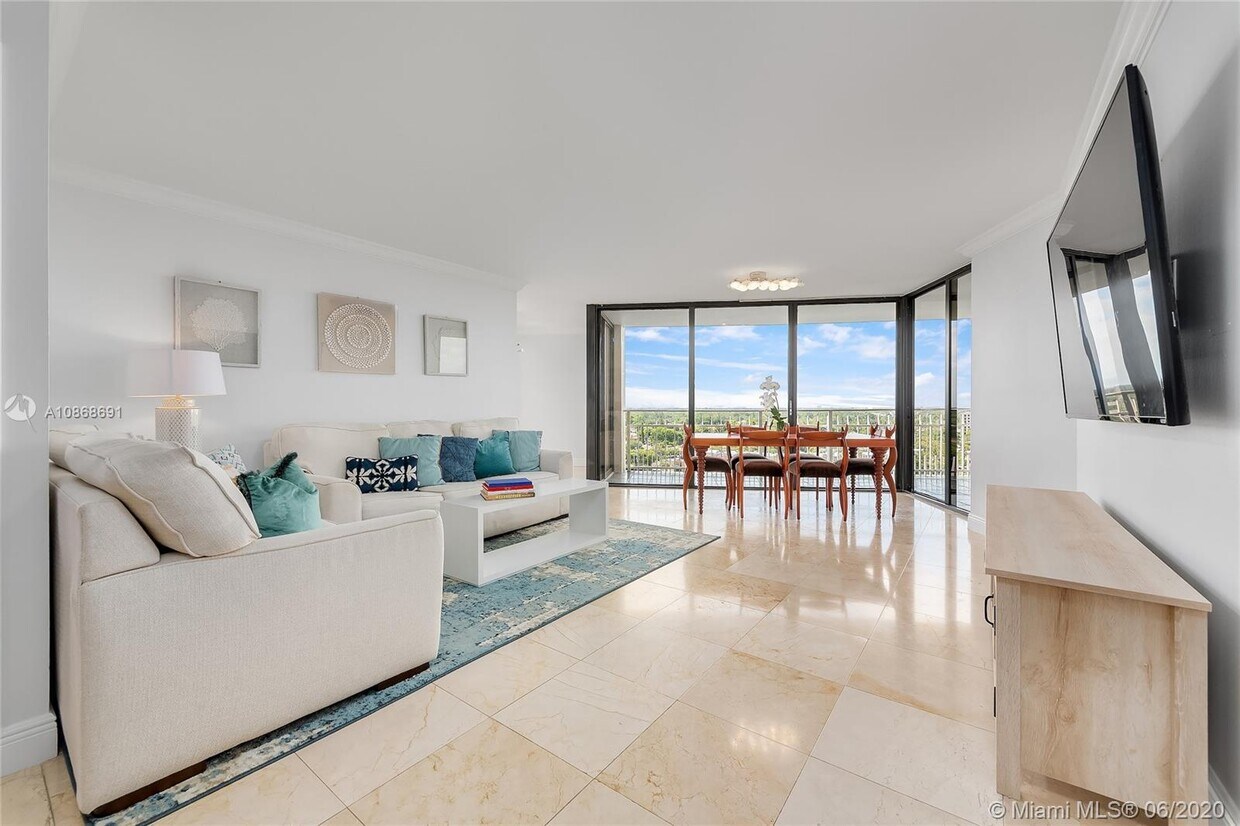 1000 Quayside Terrace Unit 1411, Miami, FL 33138 Condo for Rent in