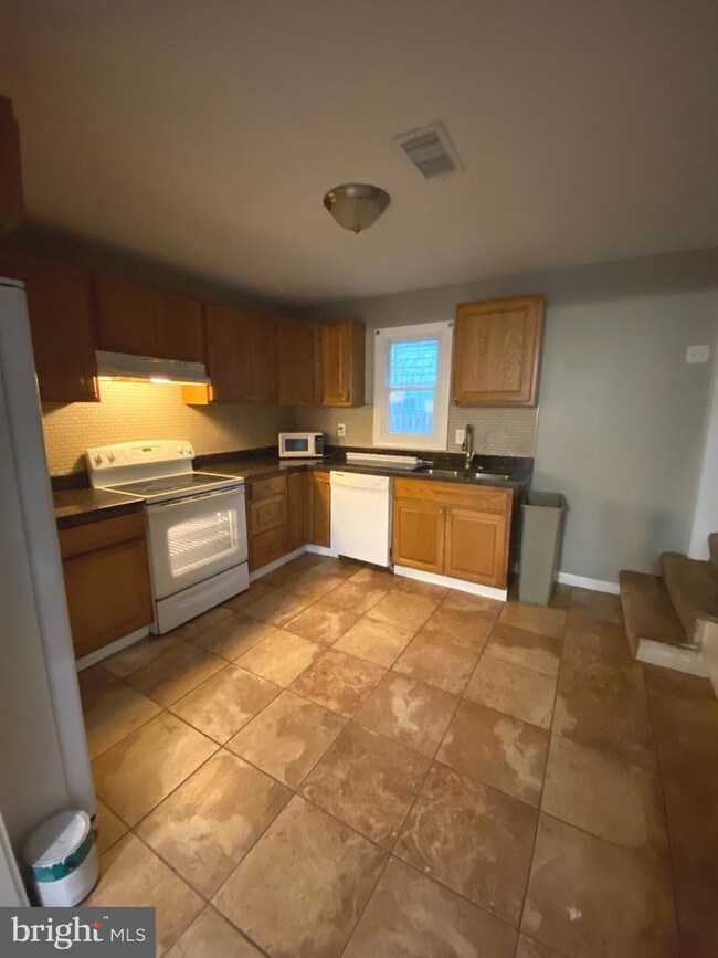 Foto del edificio - 8315 Reddick Ave