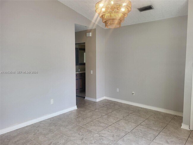 Foto del edificio - 14419 SW 142nd Ct