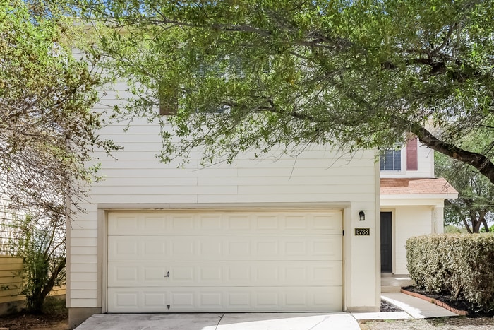 Foto principal - 5738 Red Canyon