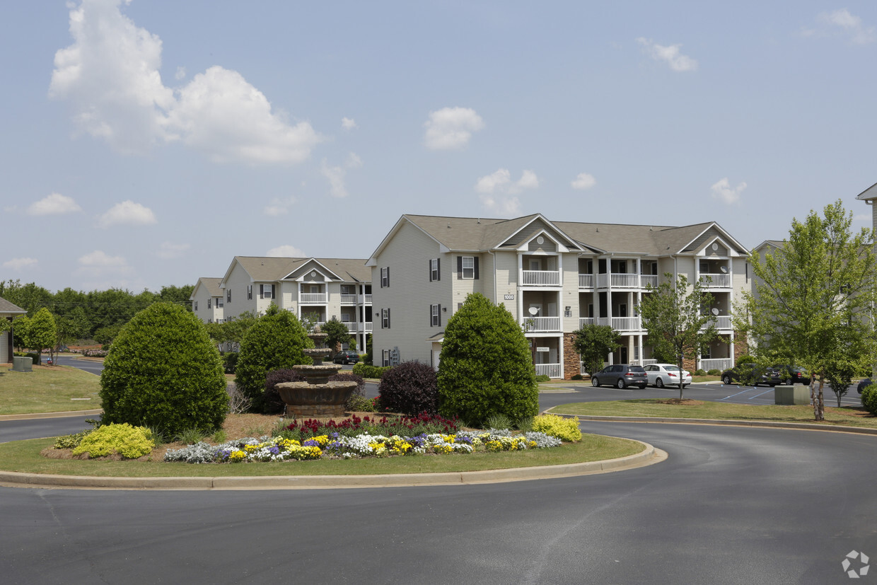 Primary Photo - The Preserve at West View Apartments