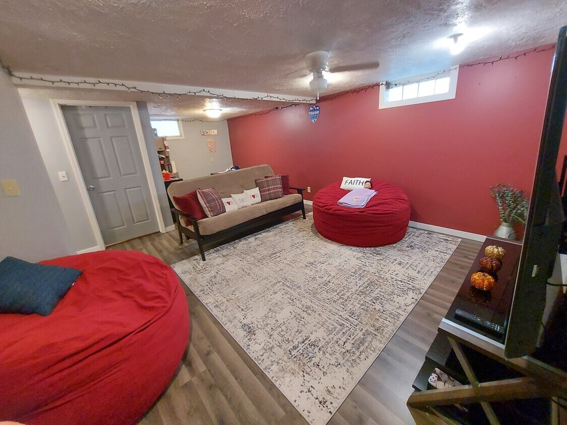 2712 H Ave, Kearney, NE 68847 House Rental in Kearney, NE