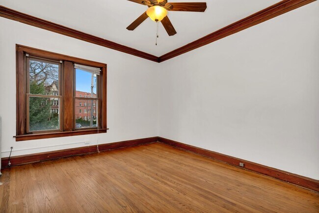Foto del edificio - 808 W Arlington Ave