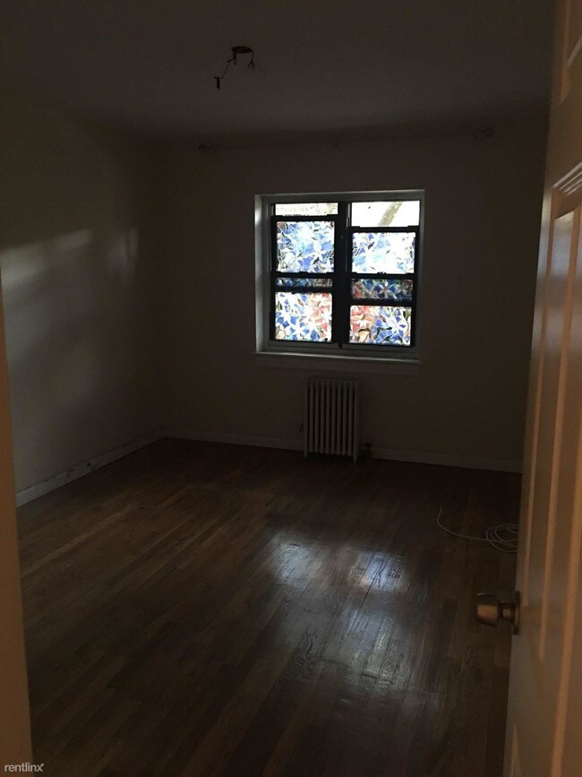 Foto del edificio - 1 br, 1 bath Apartment - 262 Bay 17th St