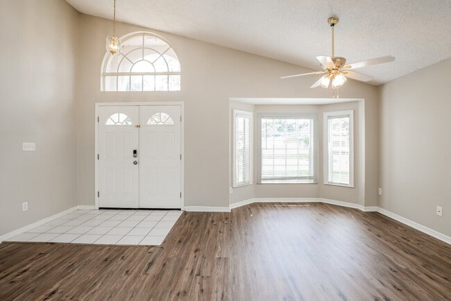 Building Photo - 1157 Ballyshannon Pkwy