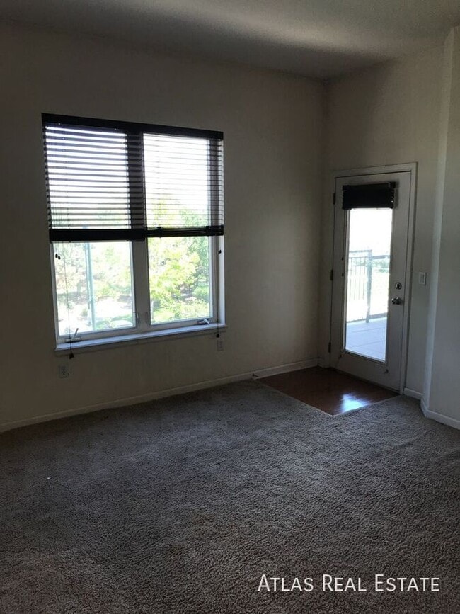 Foto del edificio - 15475 E Andrews Dr