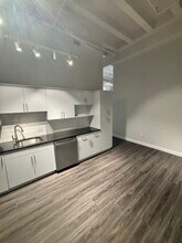 Building Photo - 24 Mt Vernon St