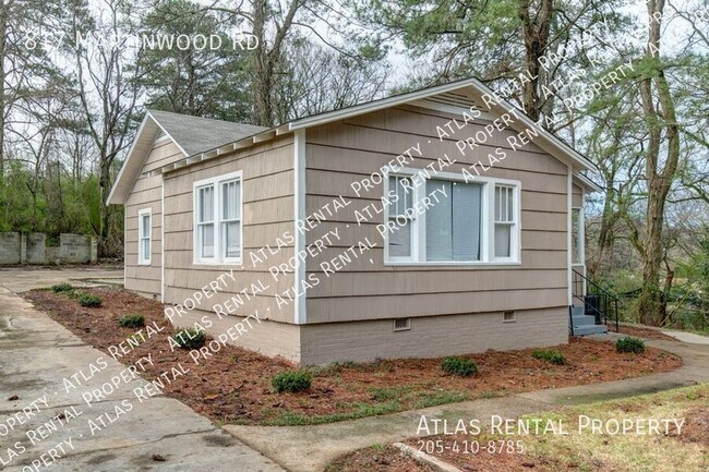 Building Photo - 817 Martinwood Rd