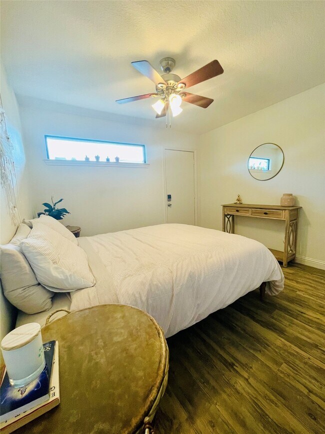 Building Photo - 4723 Aftonshire Dr