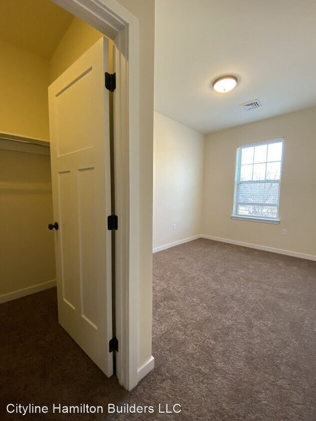 Foto principal - 3 br, 3 bath Apartment - 350 4Th Street