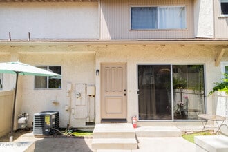 Building Photo - 1339 Ramona Dr