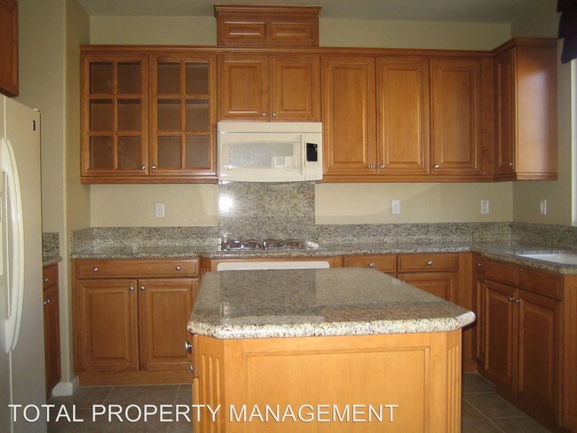 Building Photo - 4 br, 3 bath House - 296 WILDHORSE CT
