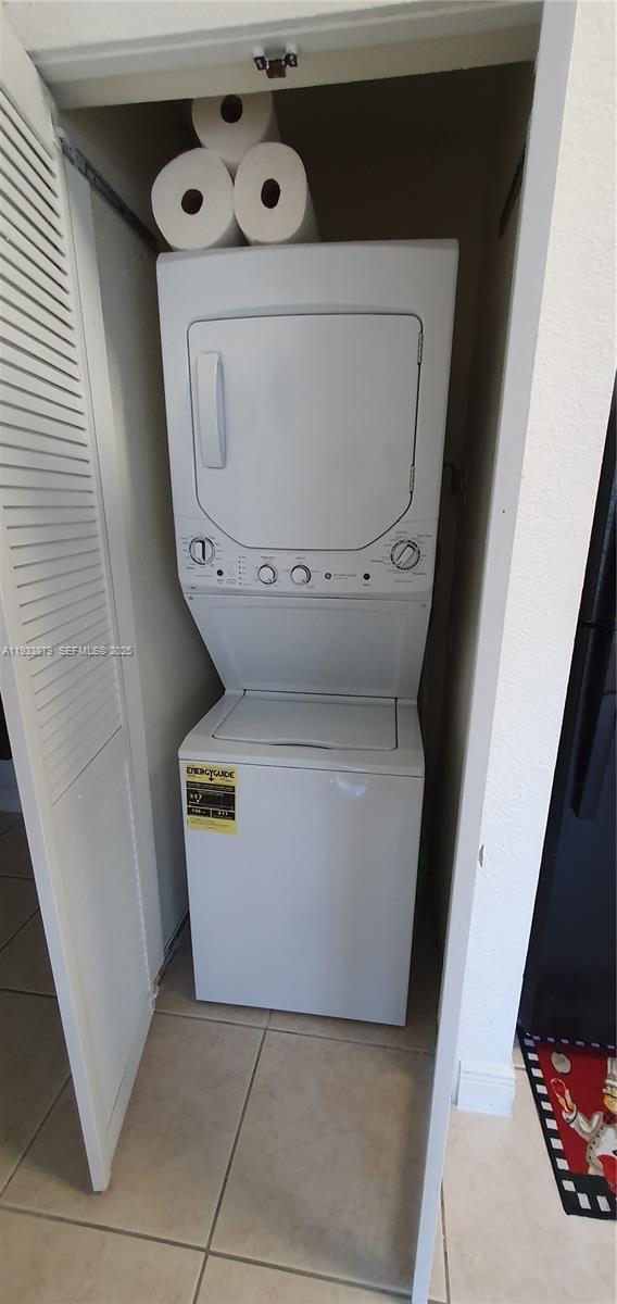 Building Photo - 6702 SW 152nd Pl