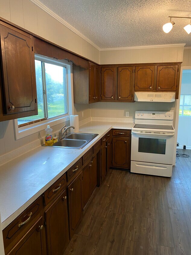 Kitchen front - 3186 Bowker Rd