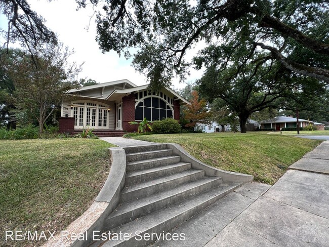 Building Photo - 3 br, 2 bath House - 3002 Wheeless