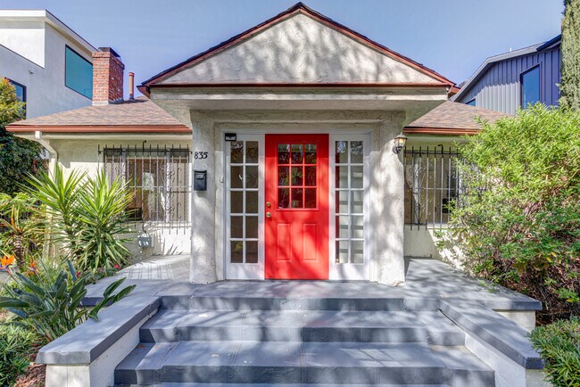 Foto del edificio - 835 N Ogden Dr