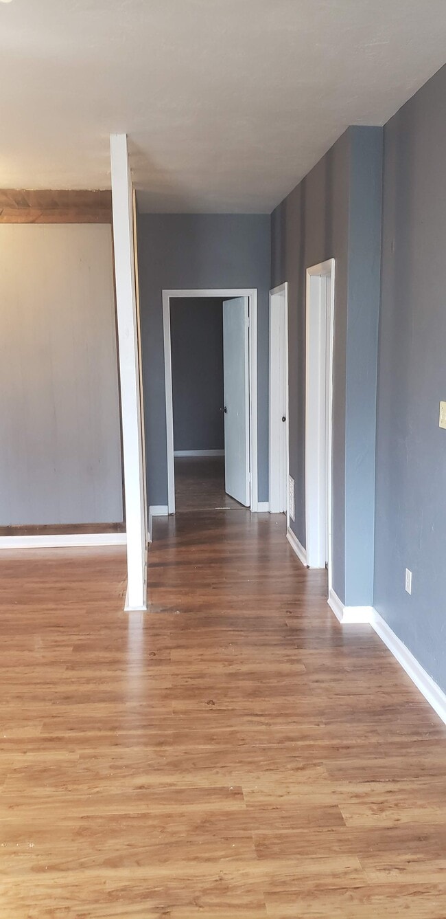 Photo - 120 S Graham St Apartment