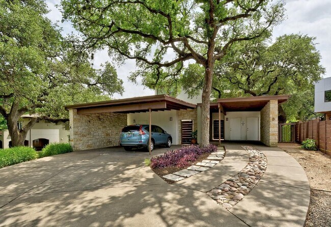 Foto del edificio - 2111 Melridge Pl