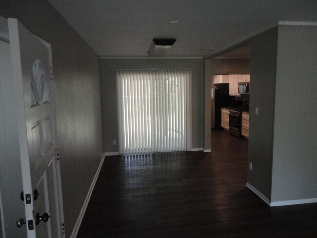 Foto del edificio - 401 NW 36th Ter