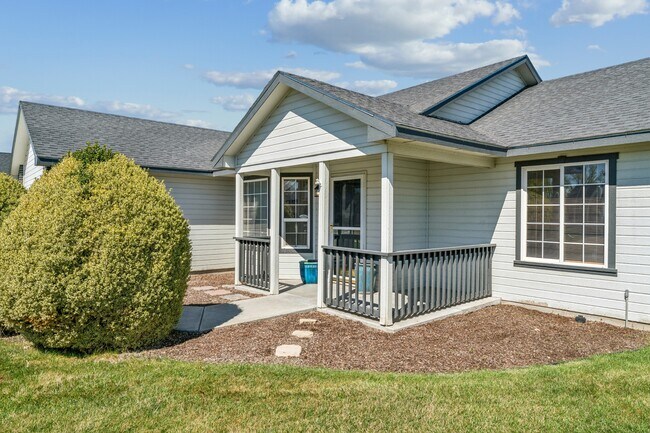 Foto del edificio - 8210 Waterside Ave