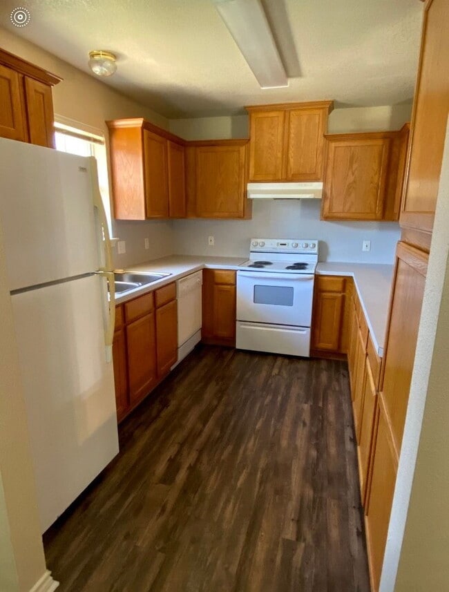 Building Photo - "Spacious 3-Bed, 2-Bath Retreat in College Station – Your Perfect Home Awaits!"