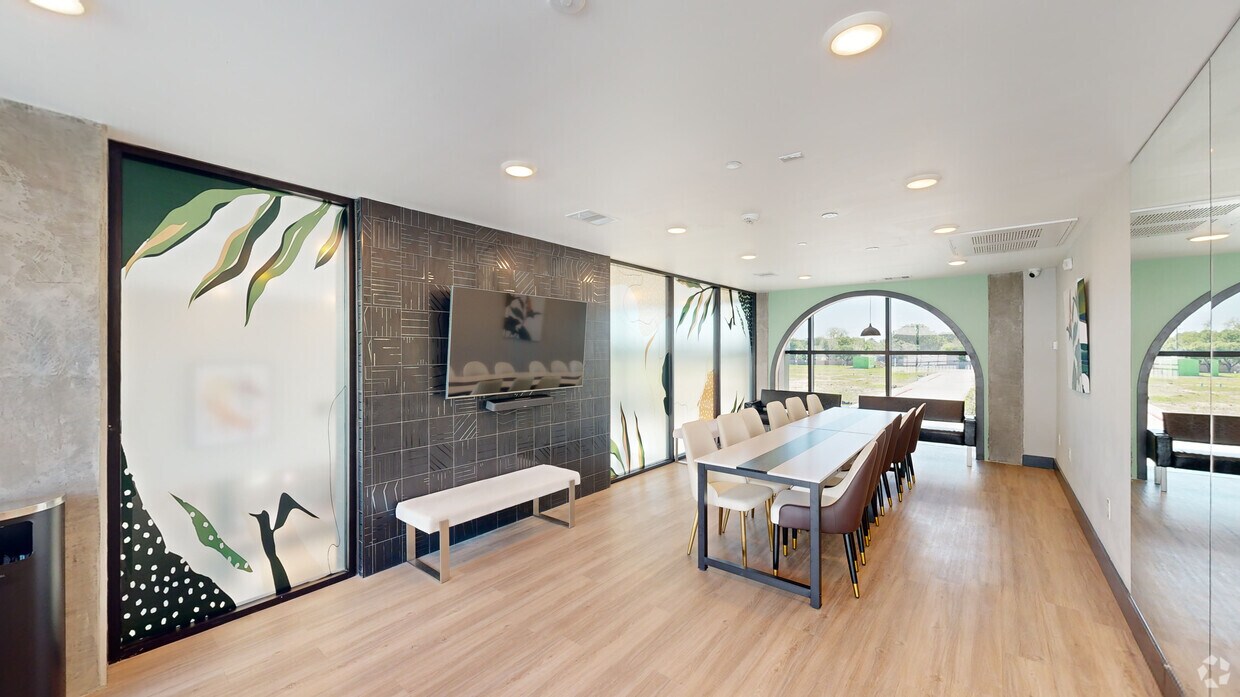 Photo - The Everson Apartments