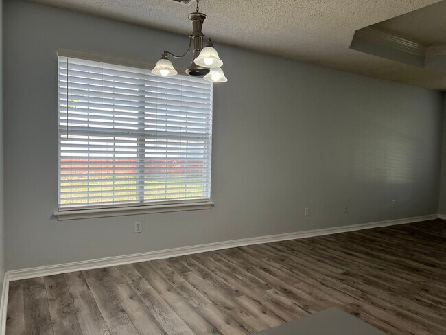 Building Photo - 5722 W Legacy St