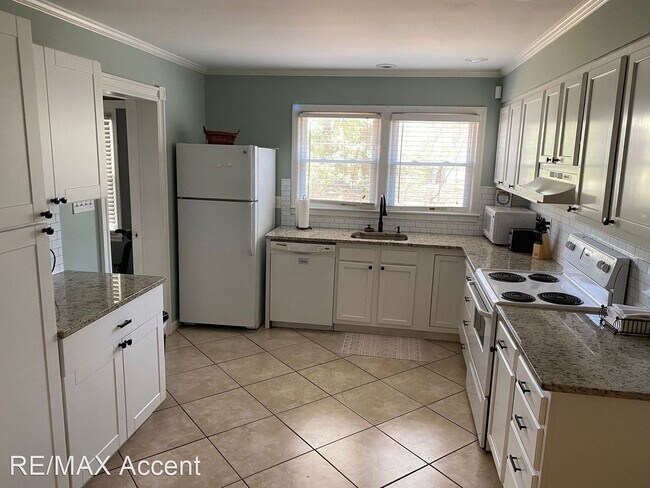 Building Photo - 3 br, 2 bath House - 12432 Largo Dr.