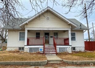Building Photo - 1107 N Washington St