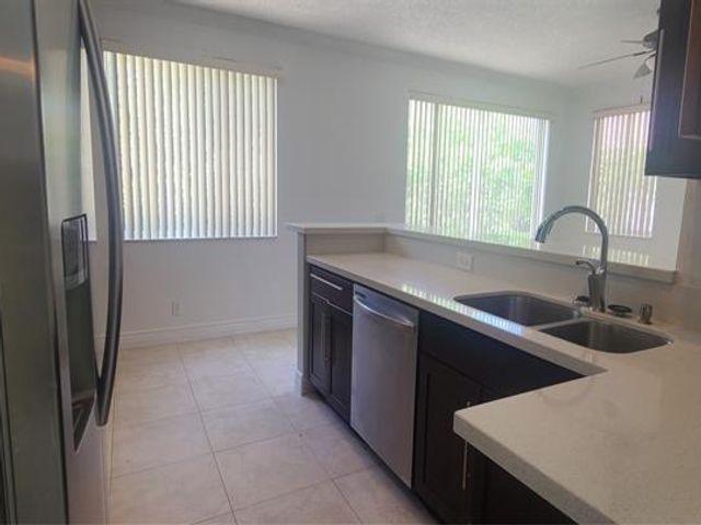 Foto del edificio - 4321 Magnolia Ridge Dr