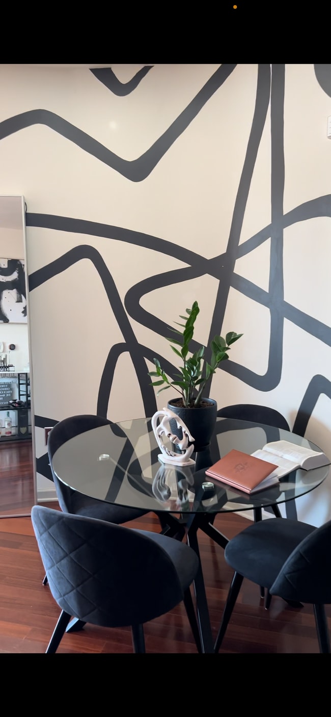 Foto del edificio - 898 Oak St SW