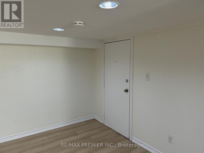 Building Photo - 1342 Pape Ave