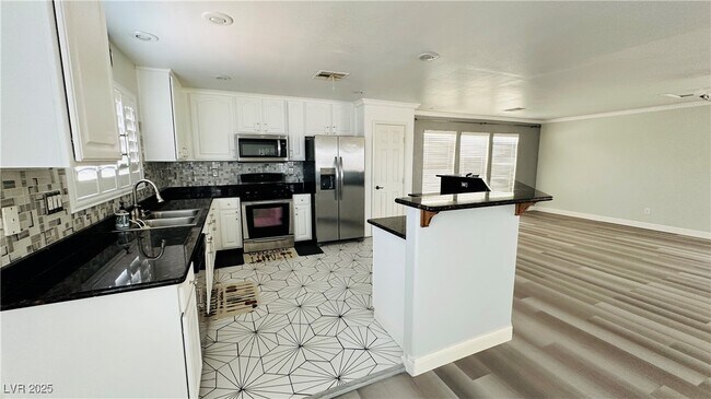 Foto del edificio - 11783 Fern Creek Ln