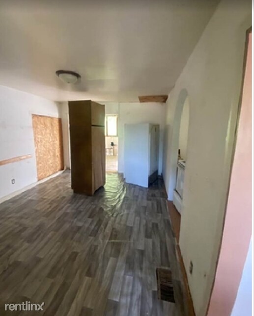 Building Photo - 3 br, 1 bath House - 1137 Chicago Avenue