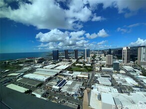Building Photo - 988 Halekauwila St