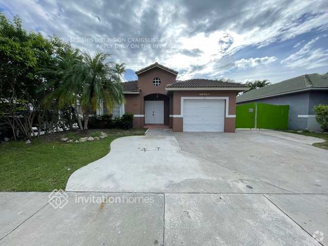 Building Photo - 17086 SW 143rd Ct