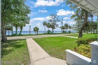 Building Photo - 1326 Riverside Dr