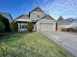 Building Photo - 1164 SW Sequoia Ln