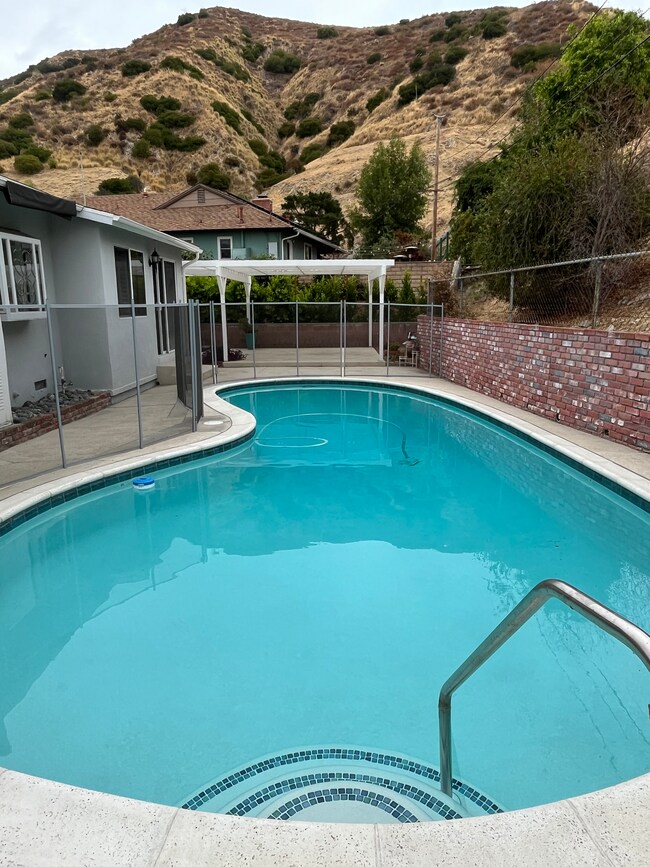 Pool - 1014 Groton Dr