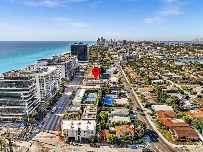 Foto del edificio - 8900 Collins Ave