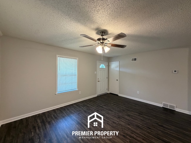 Photo - NEWLY RENOVATED 3BR/2BA in Bartlett Area | Hardwood Floors, Fireplace & Fenced Yard House